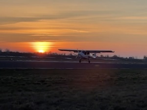 Jason - erster Soloflug mit Ikarus C42-C